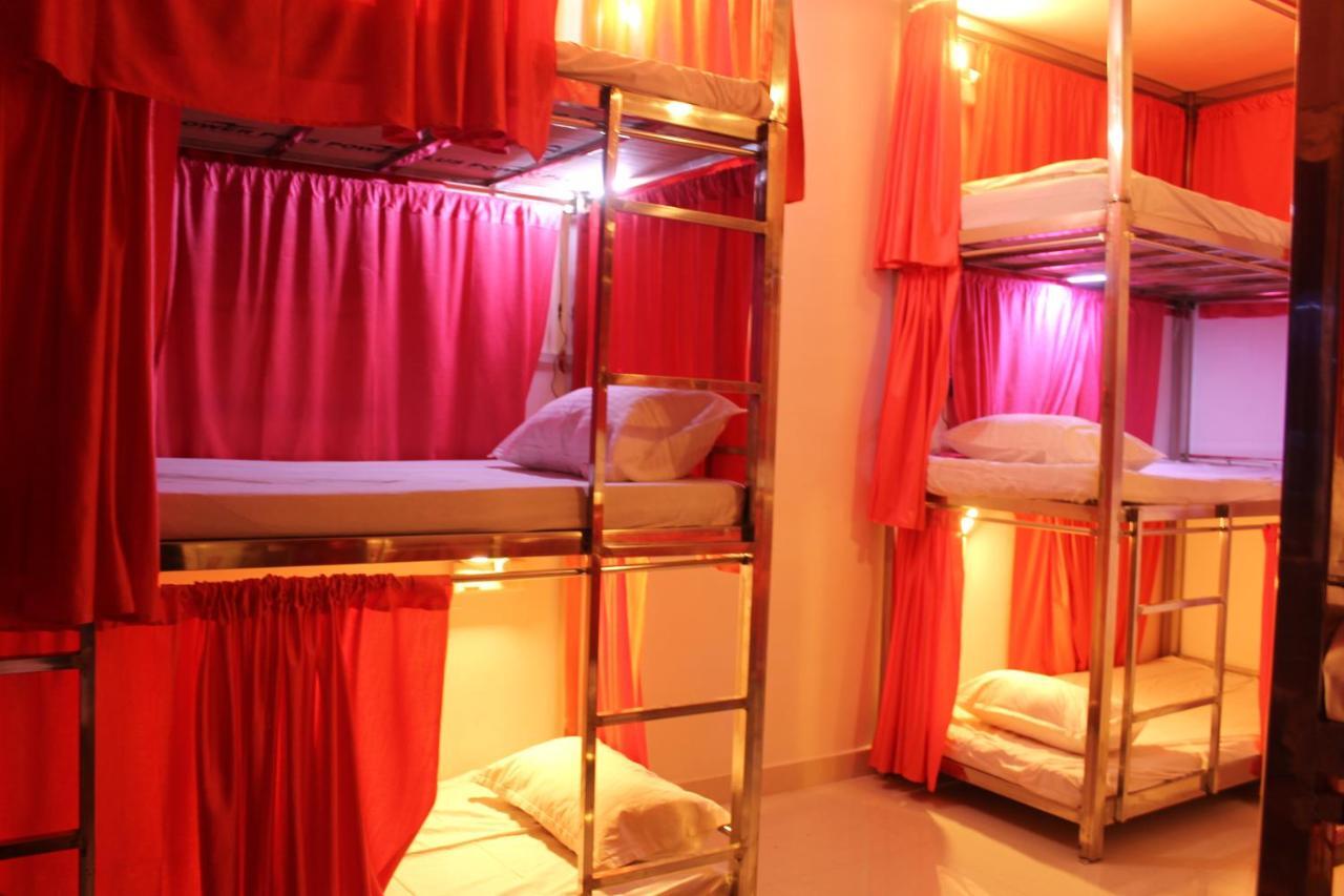 Sunset Backpackers Hostel Orchha Buitenkant foto