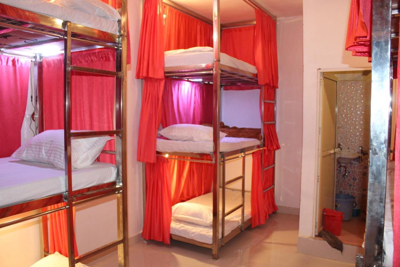 Sunset Backpackers Hostel Orchha Buitenkant foto